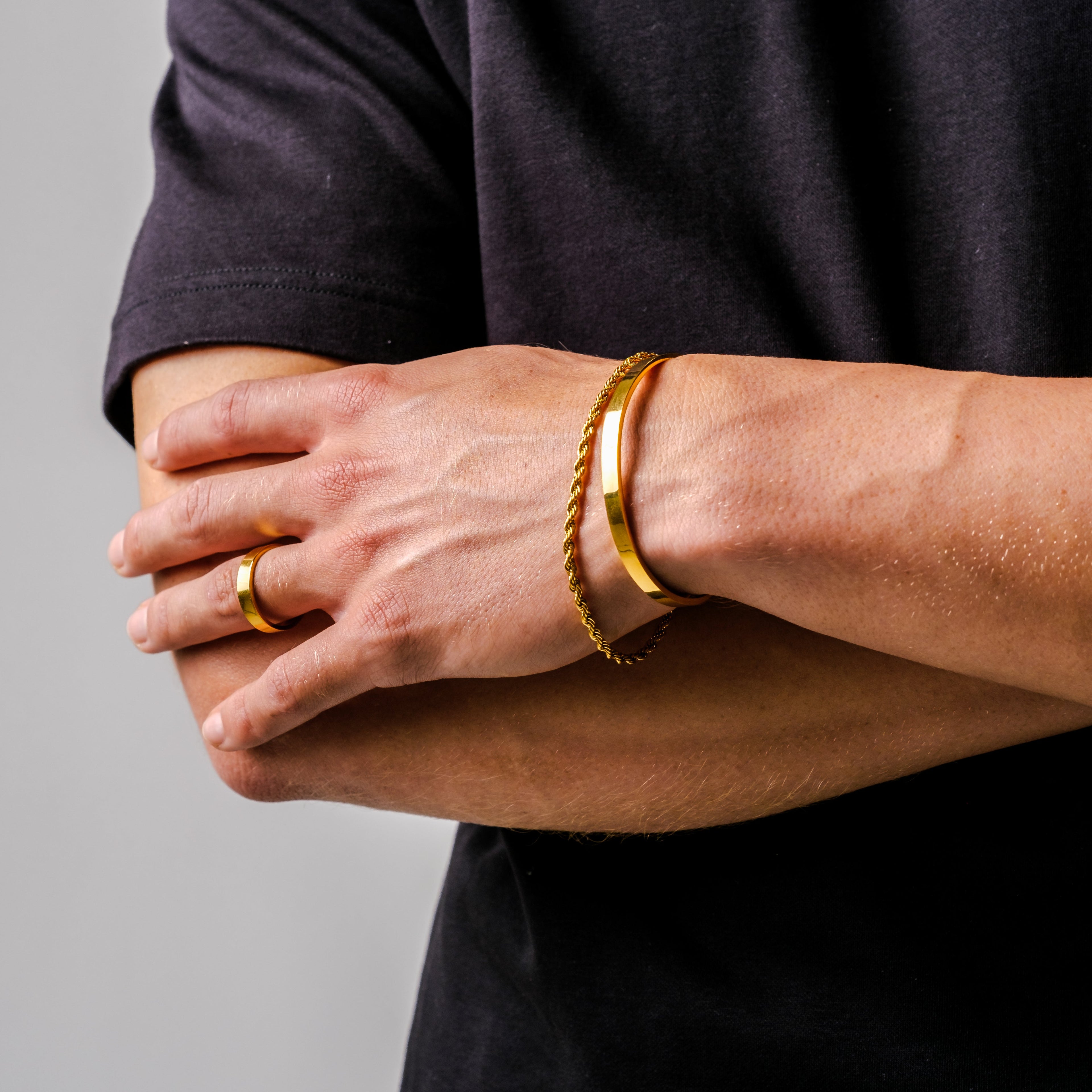 Klassischer Ring in Einheitsgröße (Gold)